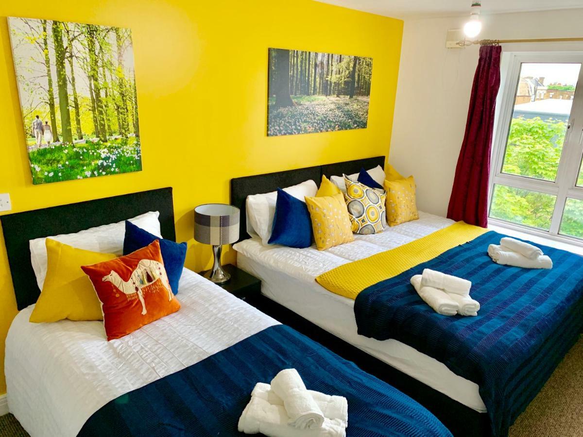 2 Bedrooms Modern Apartment, Lounge, Full Kitchen, Balcony, 5 Minutes Stratford Station London Eksteriør billede